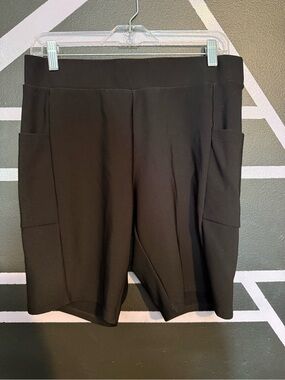 Women's Black Bike Shorts with Side Pockets